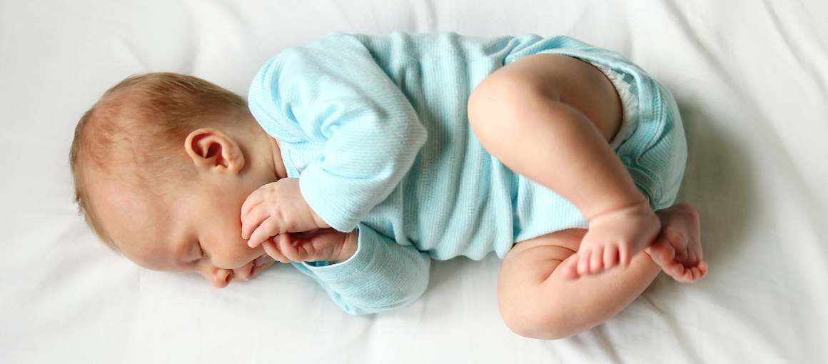 Routinen für einen besseren Schlaf des Kindes einführen